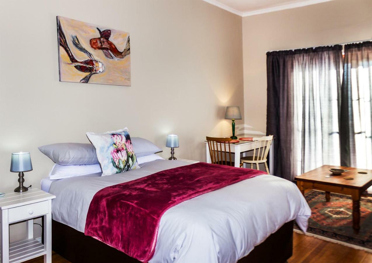 Kirknewton Hotel Port Elizabeth Exterior photo