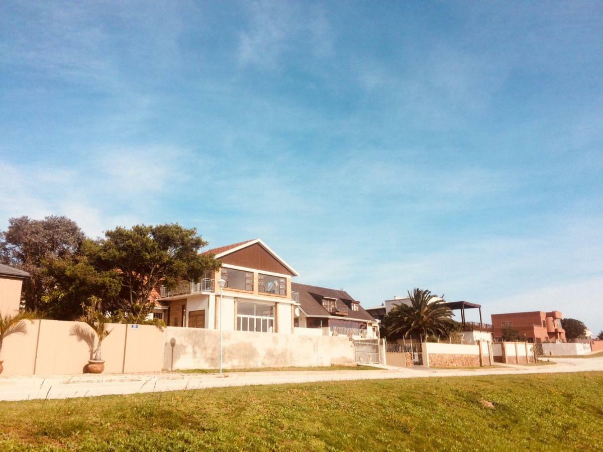 Kirknewton Hotel Port Elizabeth Exterior photo